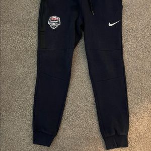 USA Basketball Olympic 2012 Joggers Size Large VERY RARE for sale.